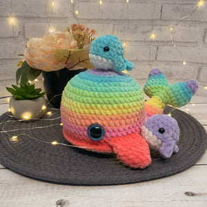 Stuffed animal - Whale mother with 2 babies